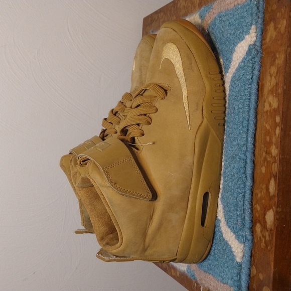 Nike Air Zoom Leather LeBron Wheat Akronite - Picture 4 of 13